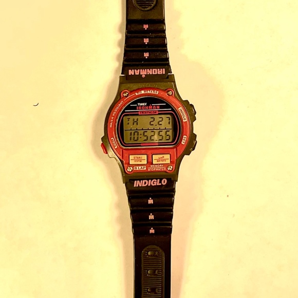 RARE Timex Ironman Triathlon Ladies/Womens/Unisex Watch Red INDIGLO Vintage - Picture 3 of 4